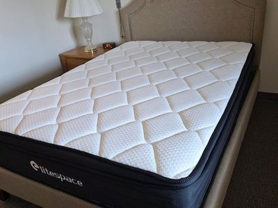 Elitespace White and Black Quilted Mattress with Upholstered Bed Frame