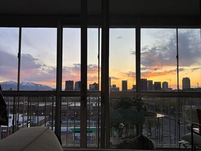 Great Apartment near the U and downtown