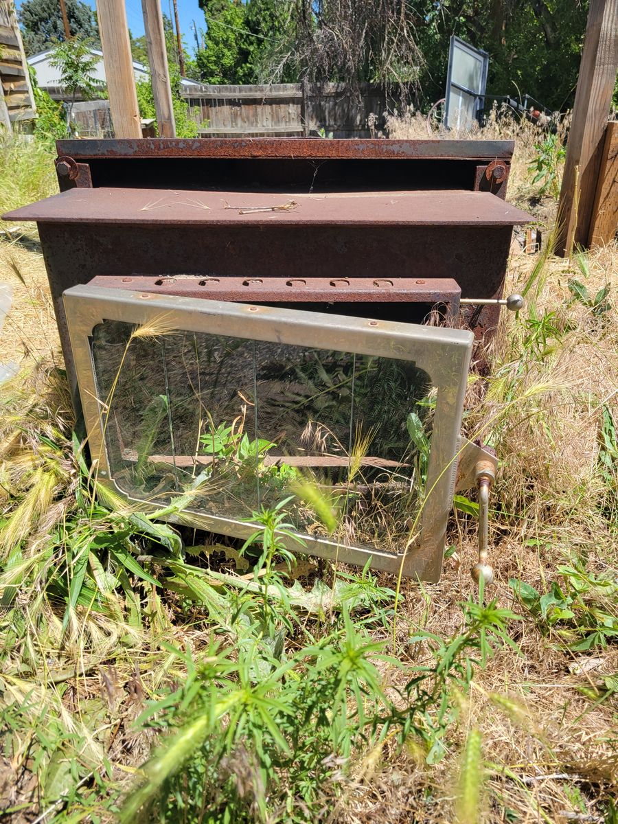 Wood burning stove