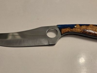 Sicari type dagger with beautiful epoxy resin handle
