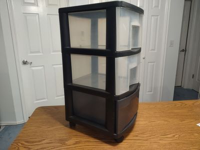 STORAGE 3-DRAWER ON WHEELS