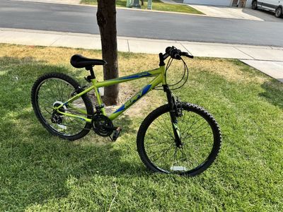 Free 24in Bike - Needs Repairs