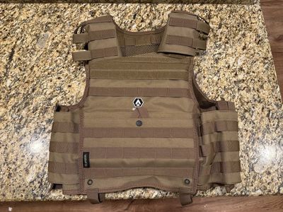 Military Tactical Gear Plate Carrier - Coyote / Tan - Brand New