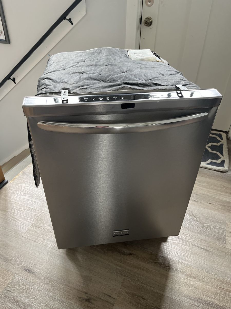 Frigidaire Gallery Stainless Steel Dishwasher with Plug - Broken, For Parts/Repair