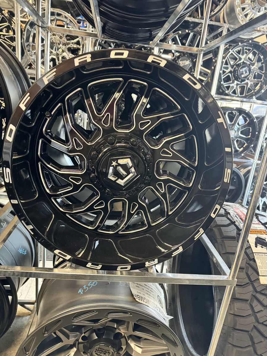 Tis Off-Road Gloss black 20x10. Brand new set of 4 wheels.