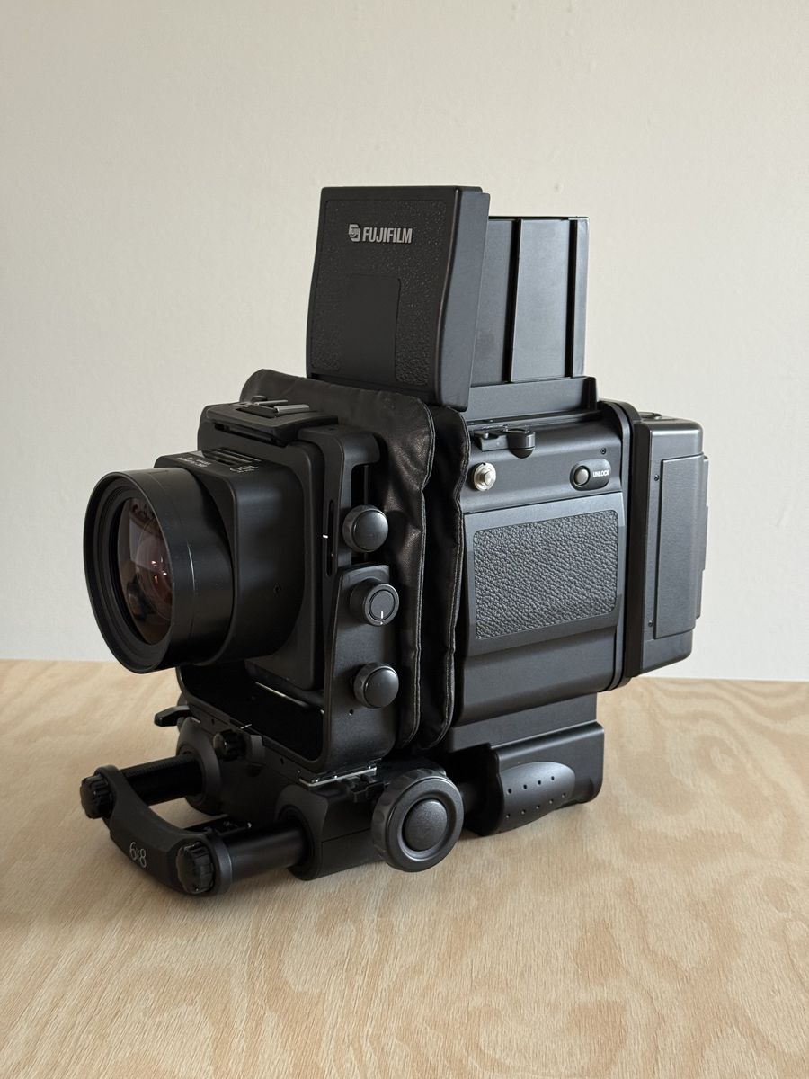 Main image 4