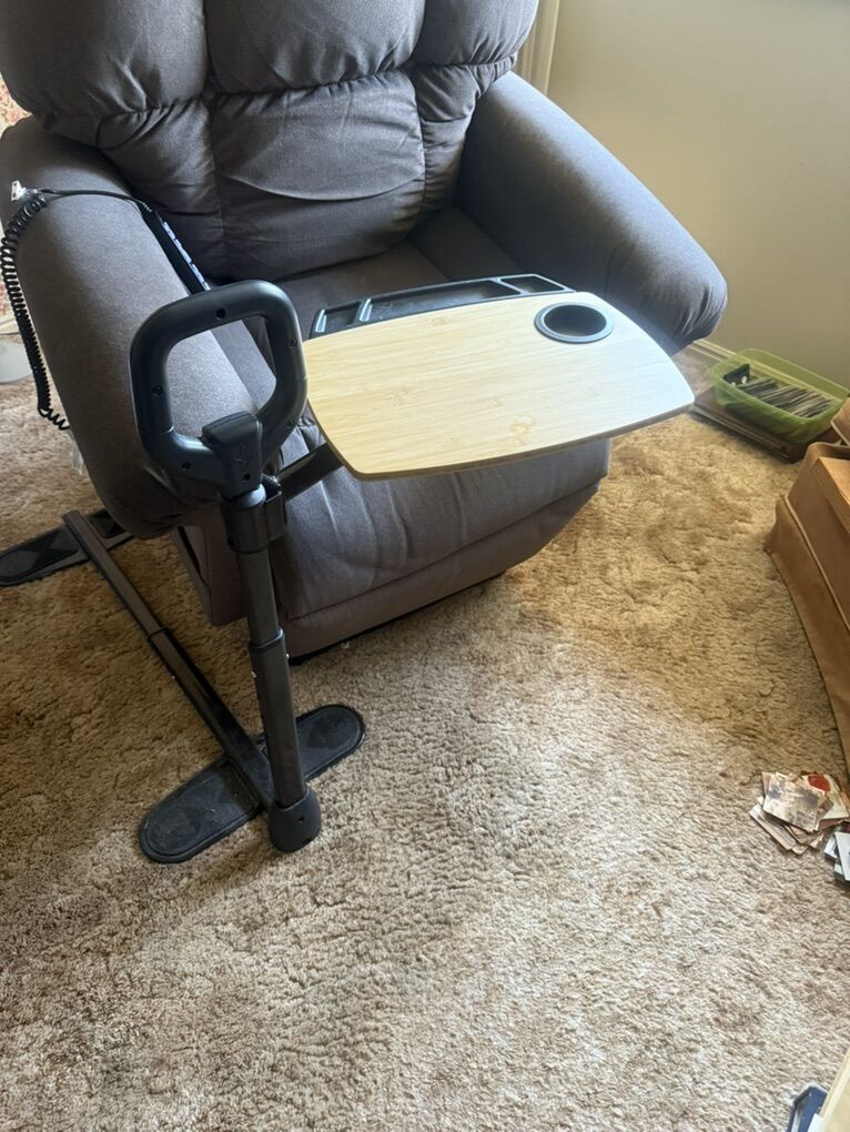 Adjustable Swivel Table