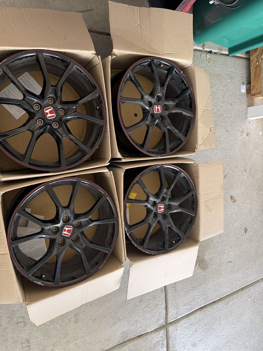 Fk8 OEM wheels