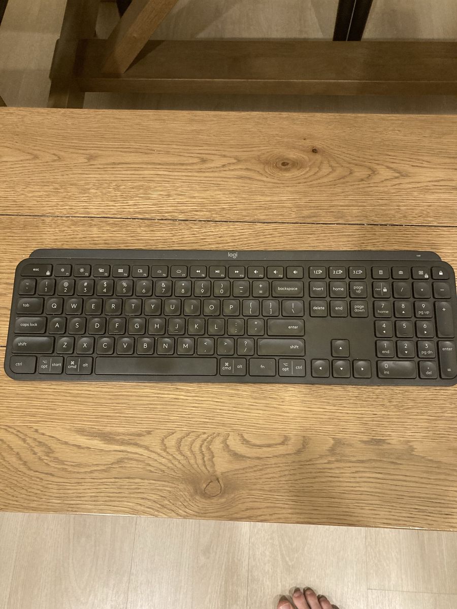 Logitech MX Keys