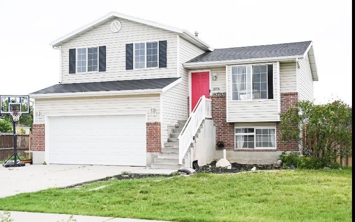 Home for rent in Syracuse