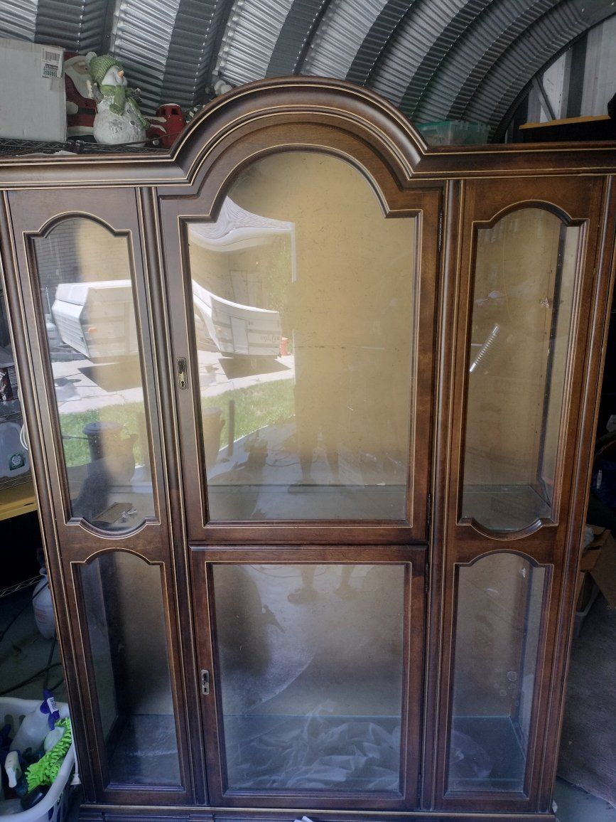 Cerio display case
