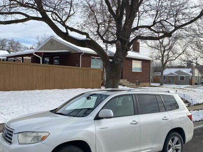 2010 TOYOTA HIGHLANDER