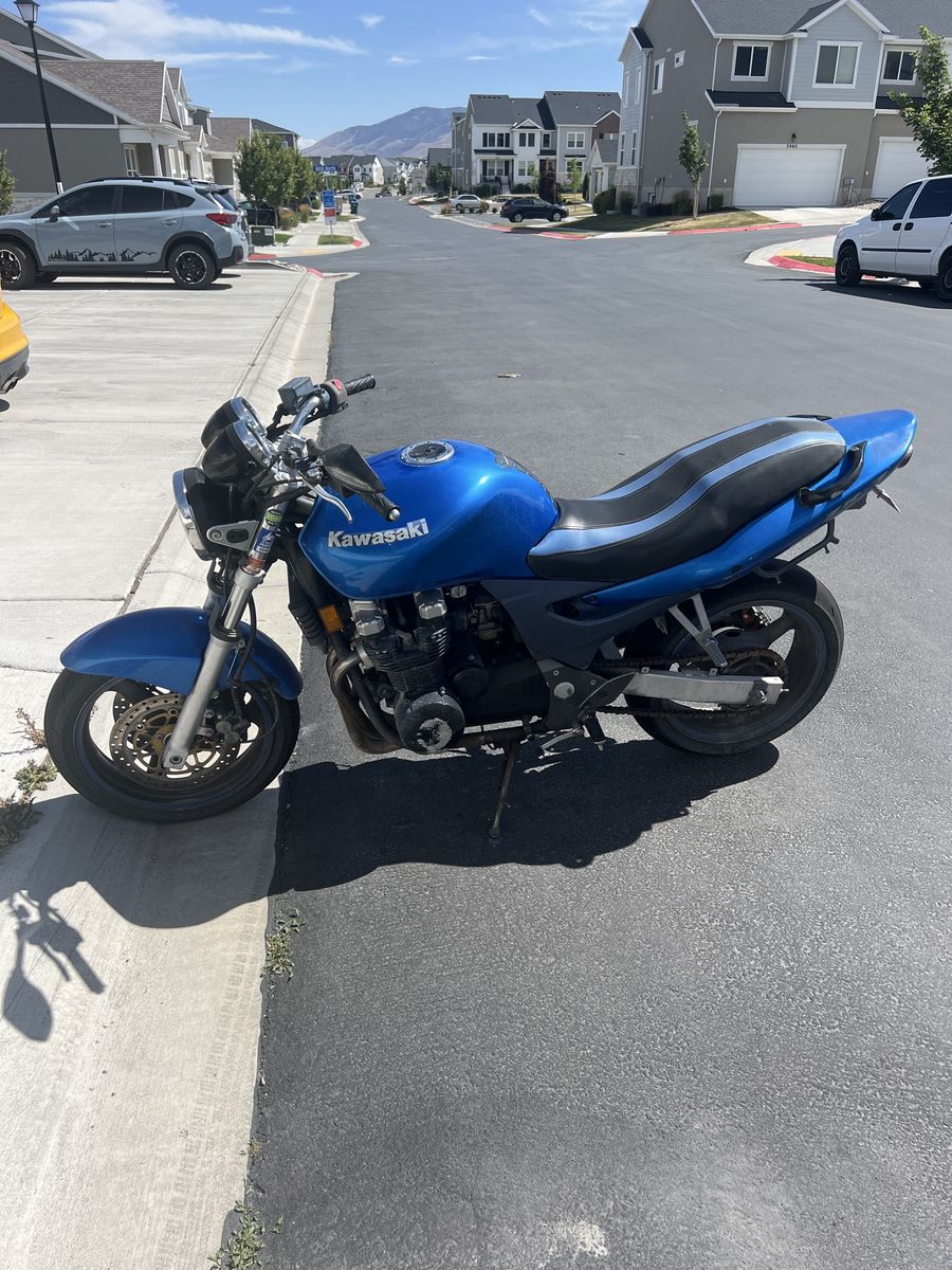 2000 Kawasaki ZR7 Blue Motorcycle - Runs, Rides, Fresh Brakes, Clean Title