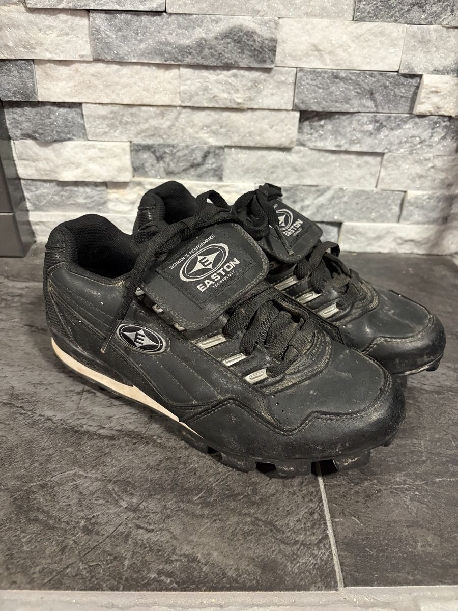 Womens Softball Cleats