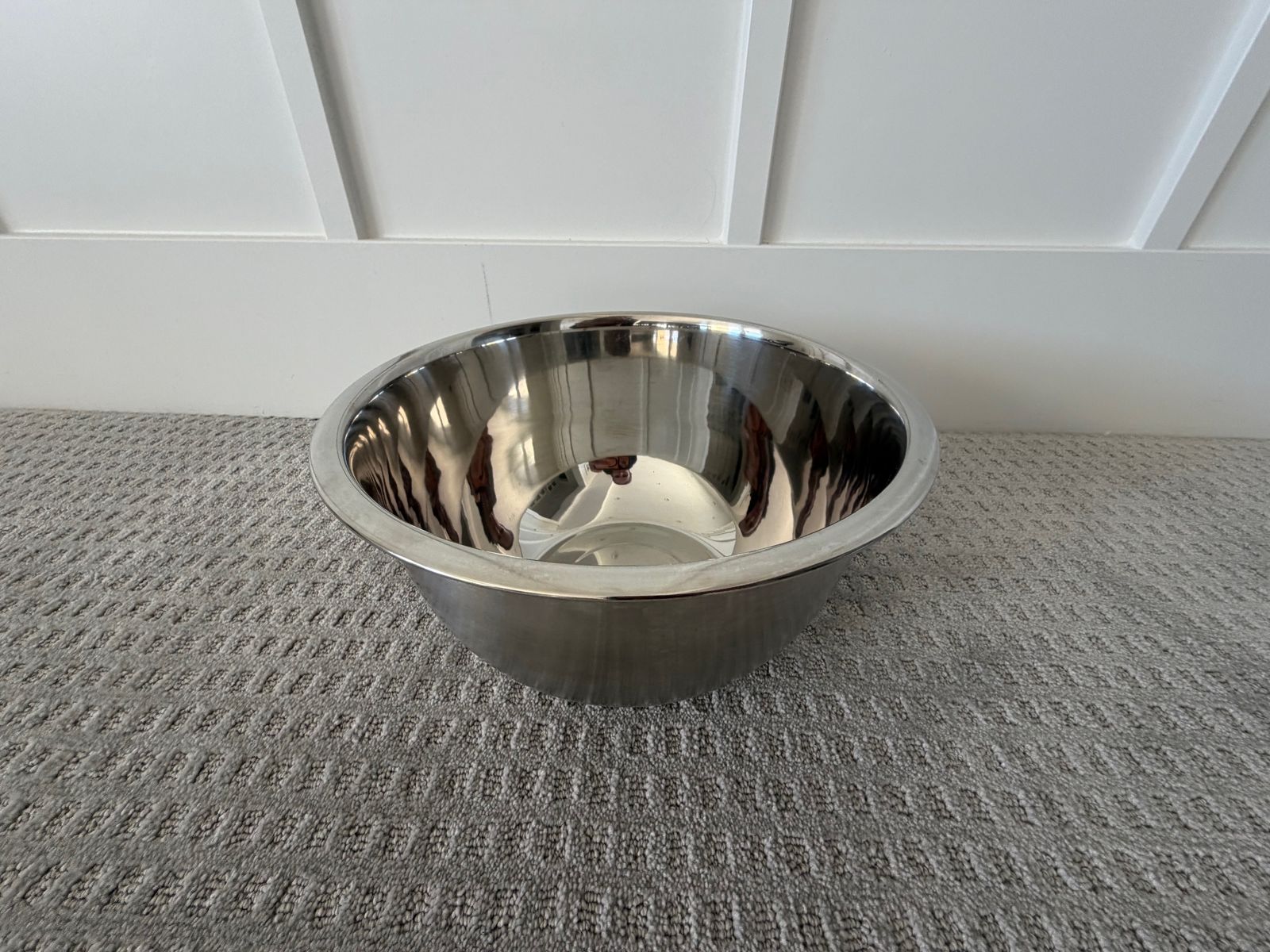 8qt. Stainless Steel Mixing Bowl - Like new-4 available (only used once)