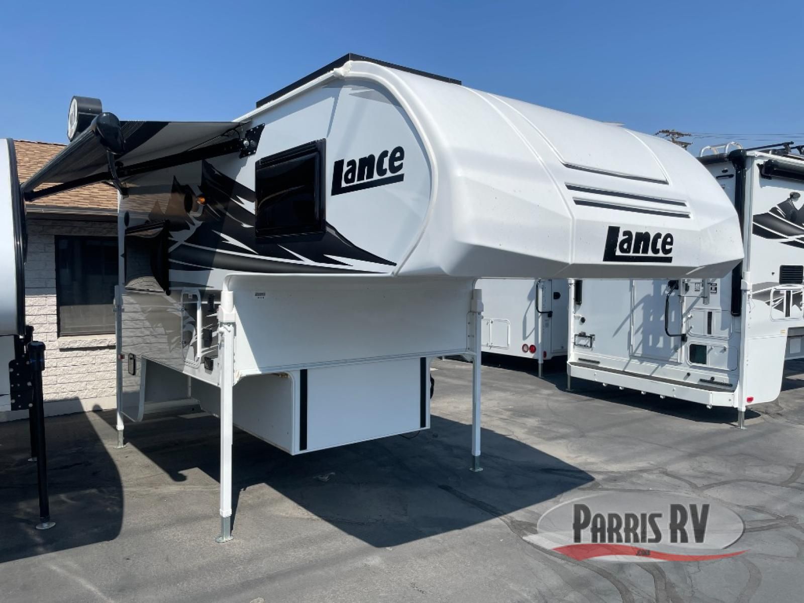 New 2027 Lance Lance Truck Campers 865