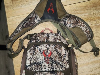 Badlands binocular chest pack