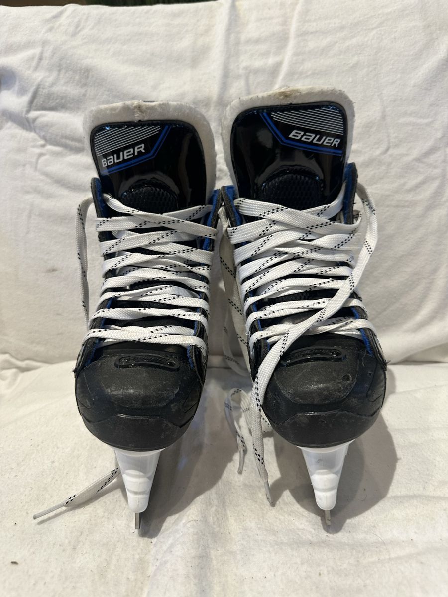 Bauer MS-1 youth size 1.5 black hockey skates with Tuik blades