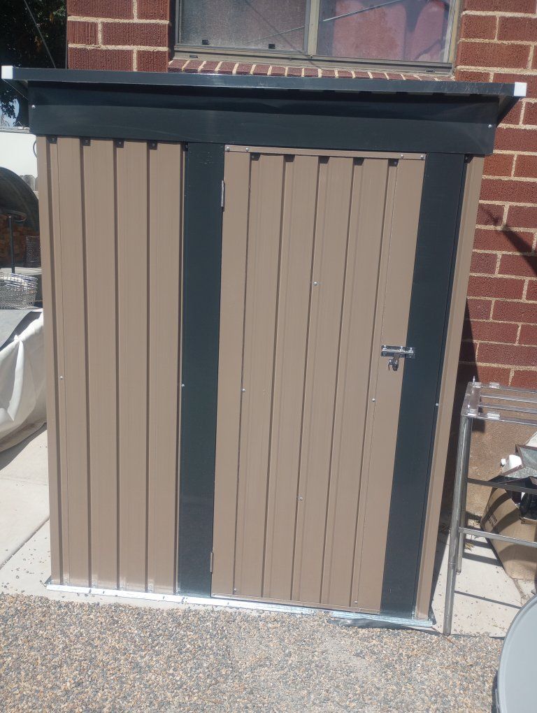 3' x 5' New shed.