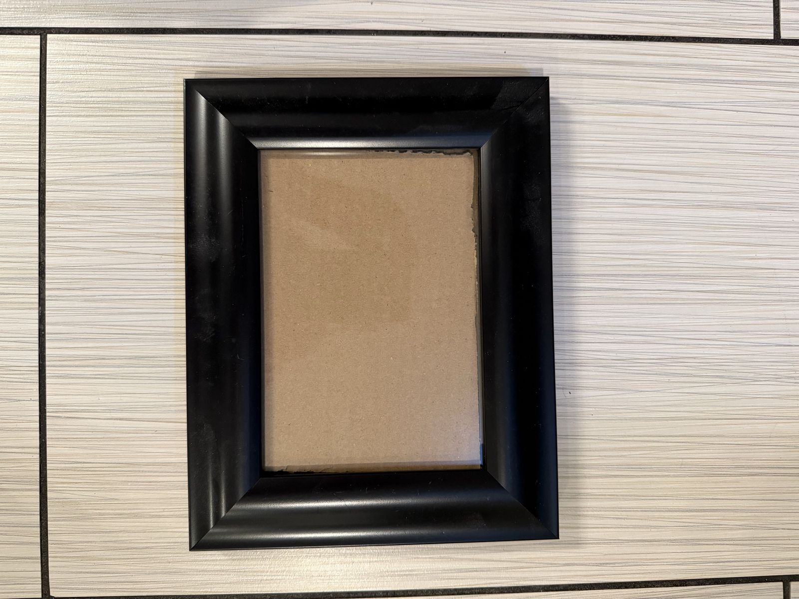 Black Picture Frame with Stand - 5x7 inch Photo Display