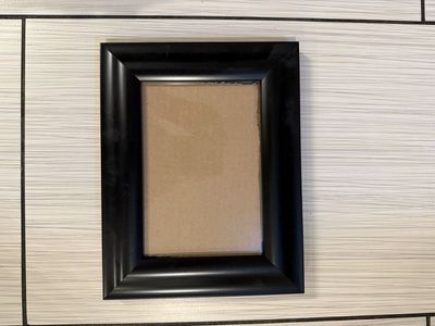 Black Picture Frame with Stand - 5x7 inch Photo Display