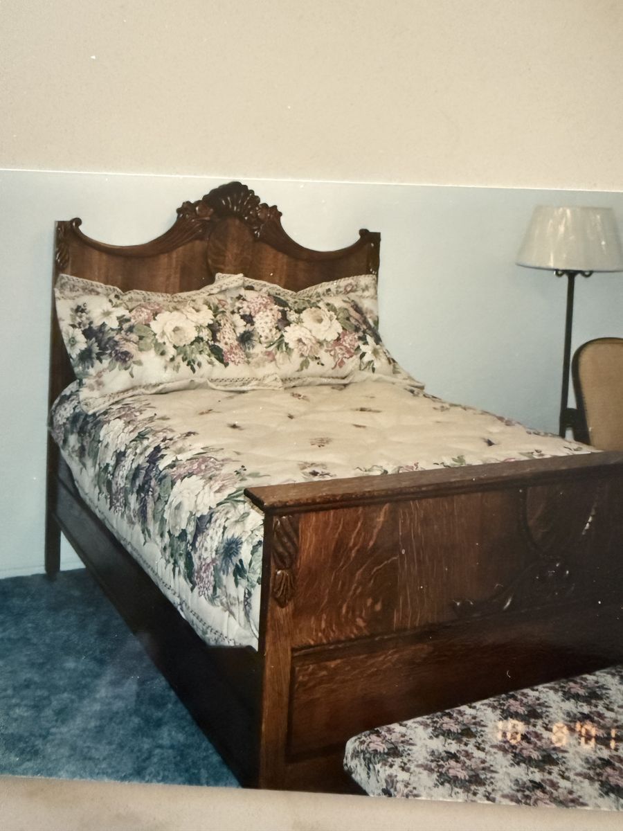 Antique Oak Full Size Bed