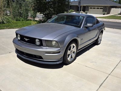 2006 Ford Mustang GT Deluxe