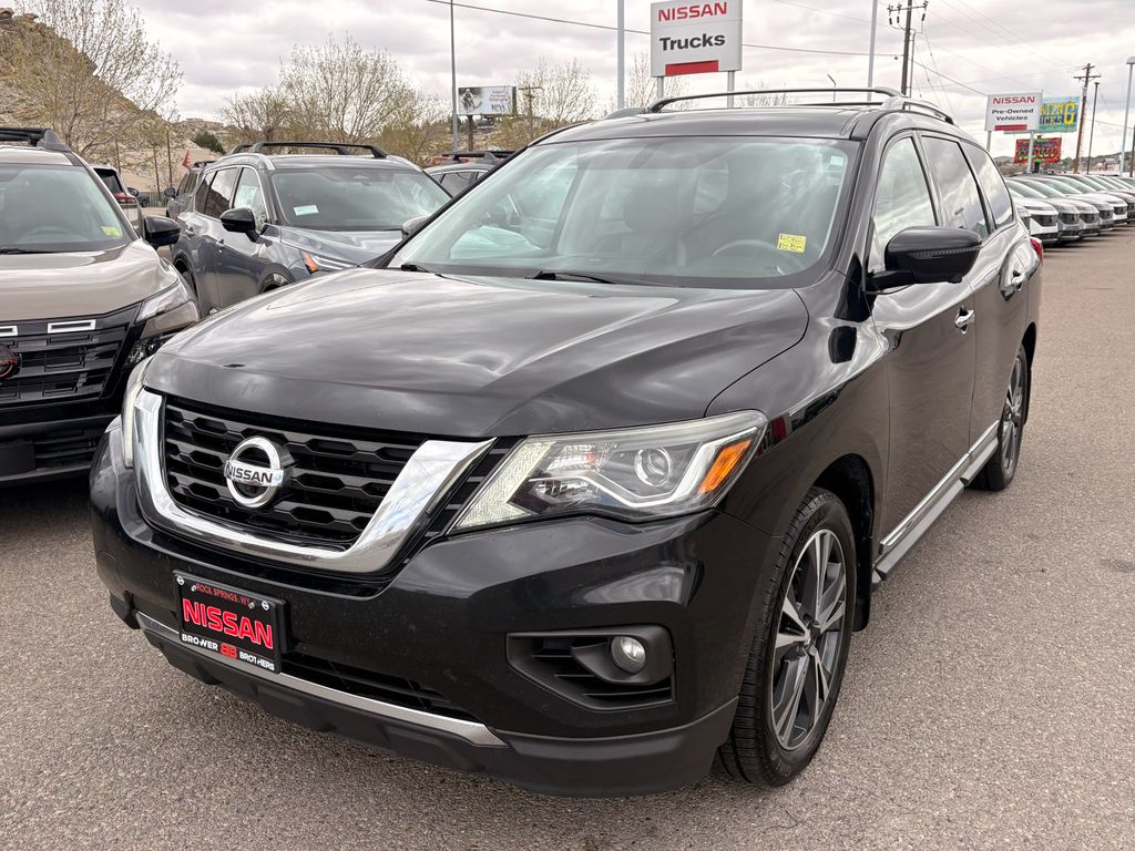 2020 Nissan Pathfinder Platinum