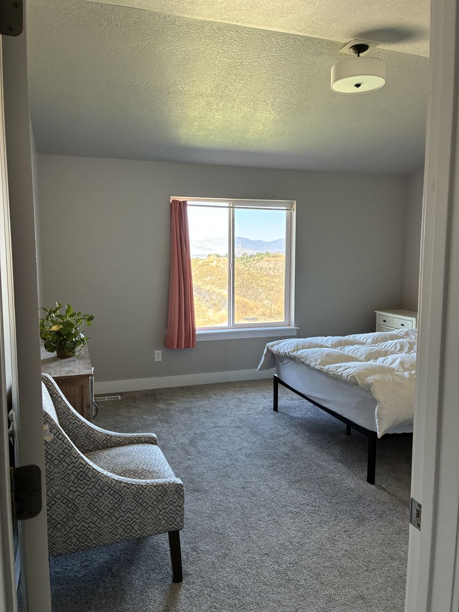 Master BedRoom for Rent