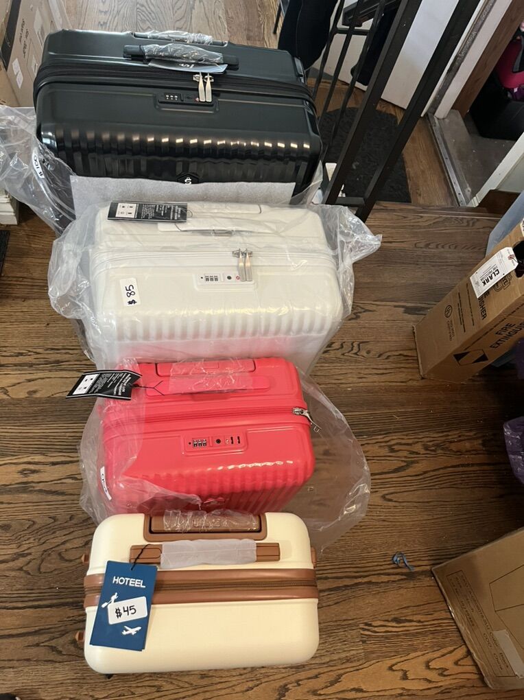 NEW Luggage Suitcases 19 20 24 28 Inch Wheeled