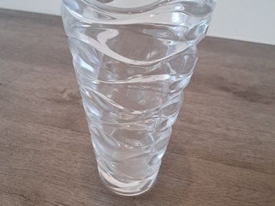 Clear Glass Wavy Ribbed Vase