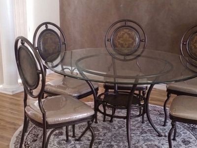 7-Piece Dining Set (Glass Top & Metal Frame) - RC Willey