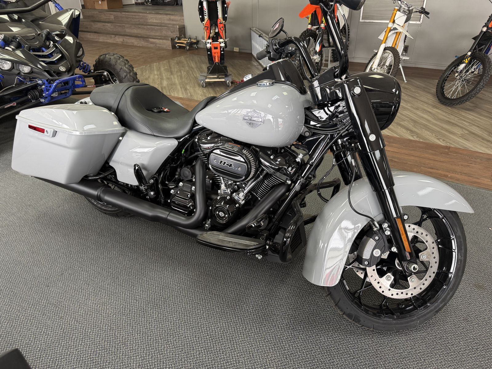 2025 Harley Davidson Road King