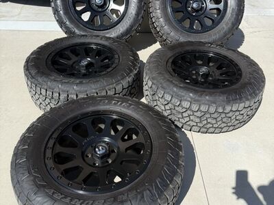 Toyo Open Country A/T 295/65R20 on Fuel Vector