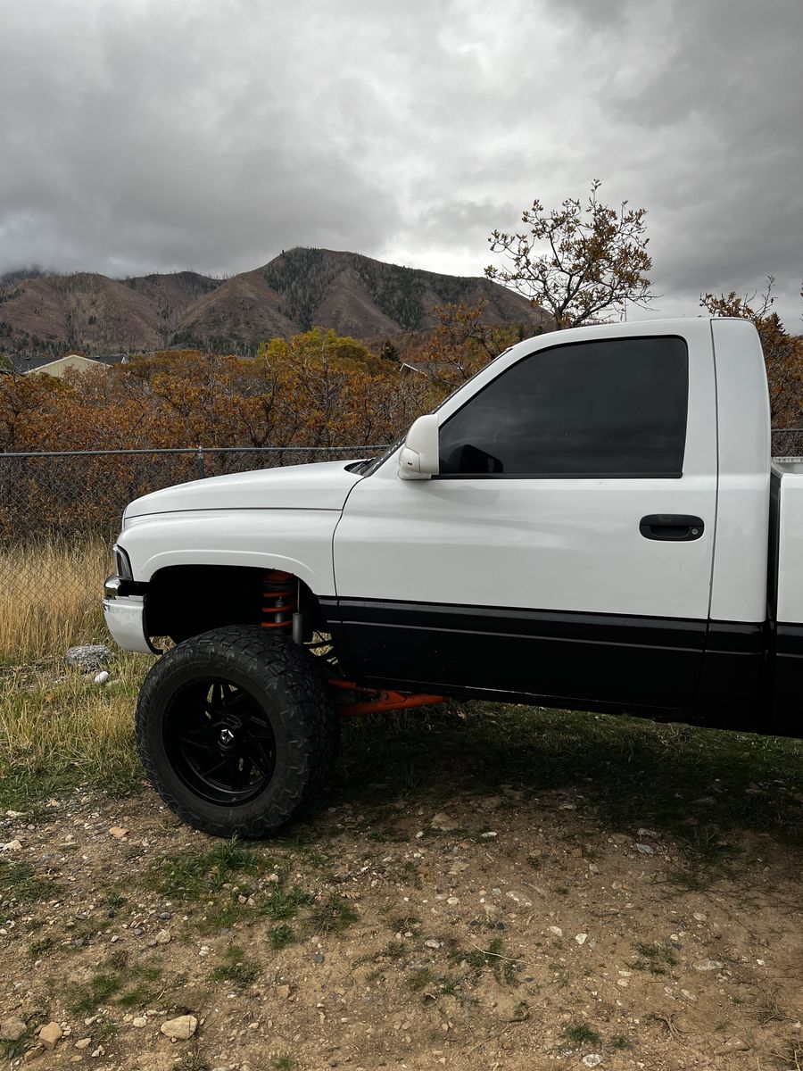 01 Ram 1500 for possible trades