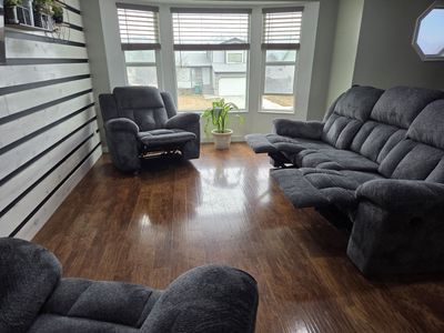 Reclining sofa & 2 reclining rockers
