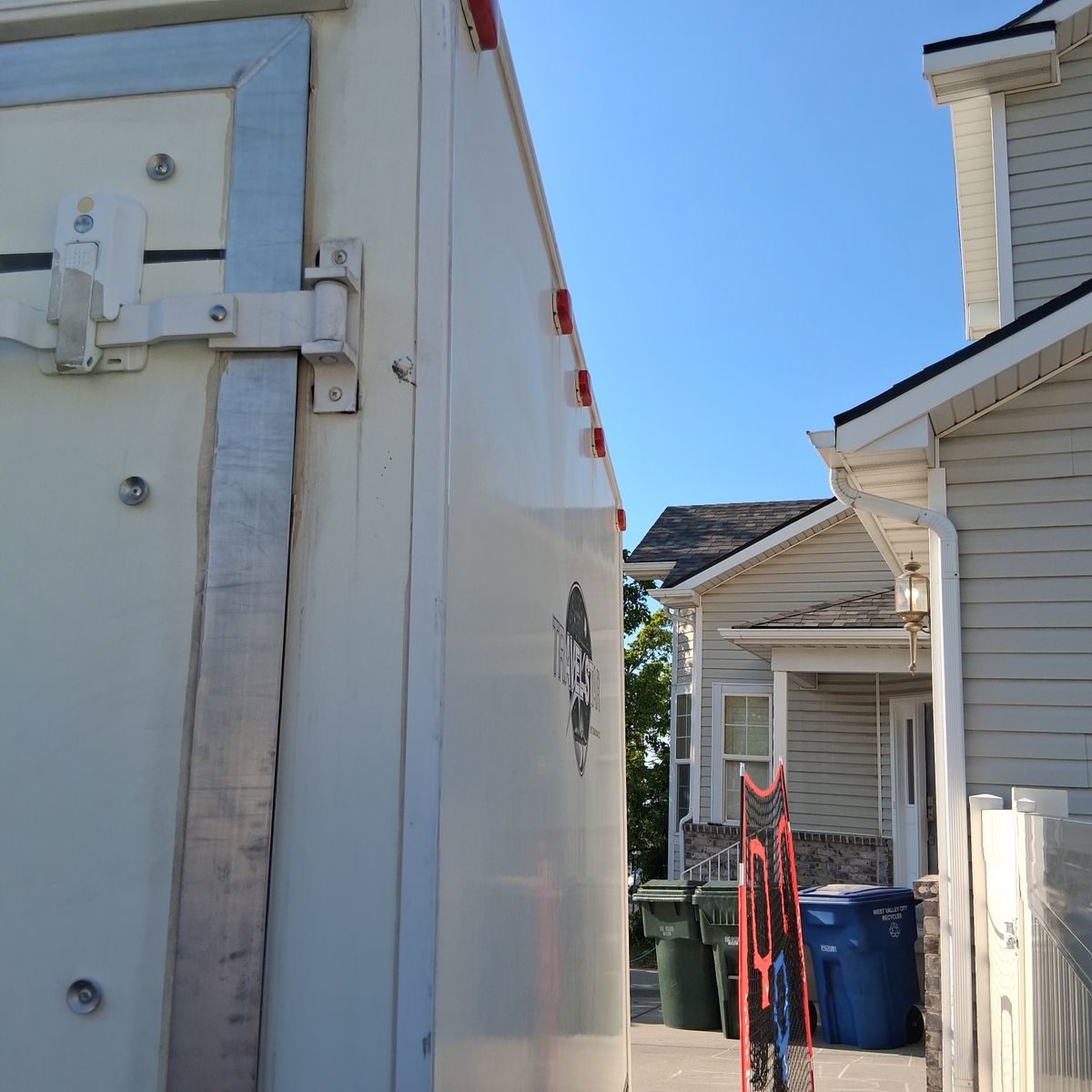 Main image 5