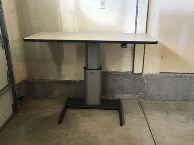 Air touch Lite standup desk