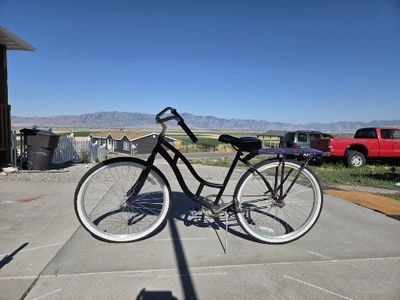 Schwinn Beach Cruiser