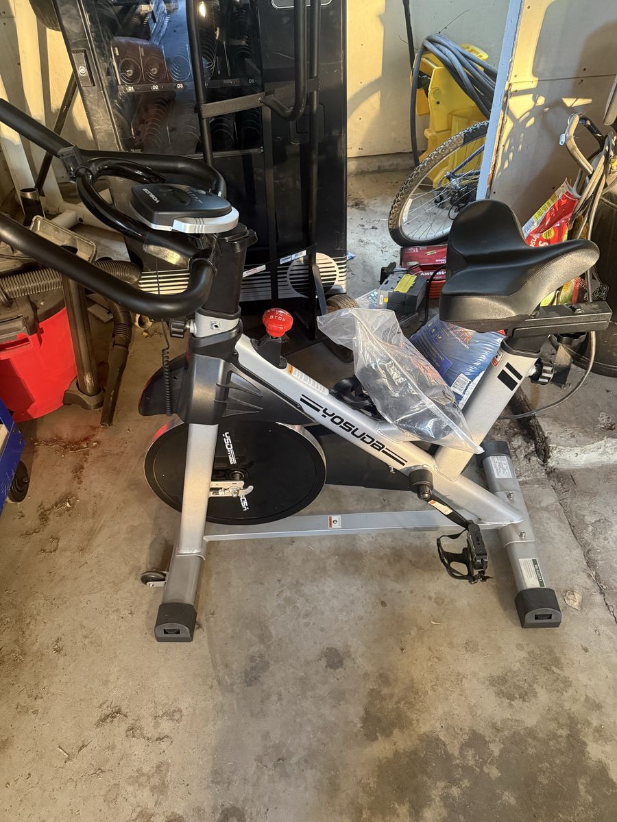 Yosuda Indoor Stationary Exercise Bike with LCD Monitor and extra seat 
