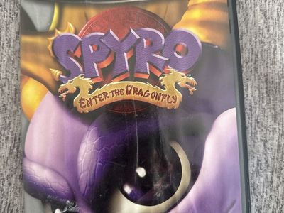 Spyro: Enter the Dragonfly Nintendo GameCube Video Game