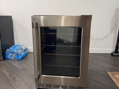 Mini fridge