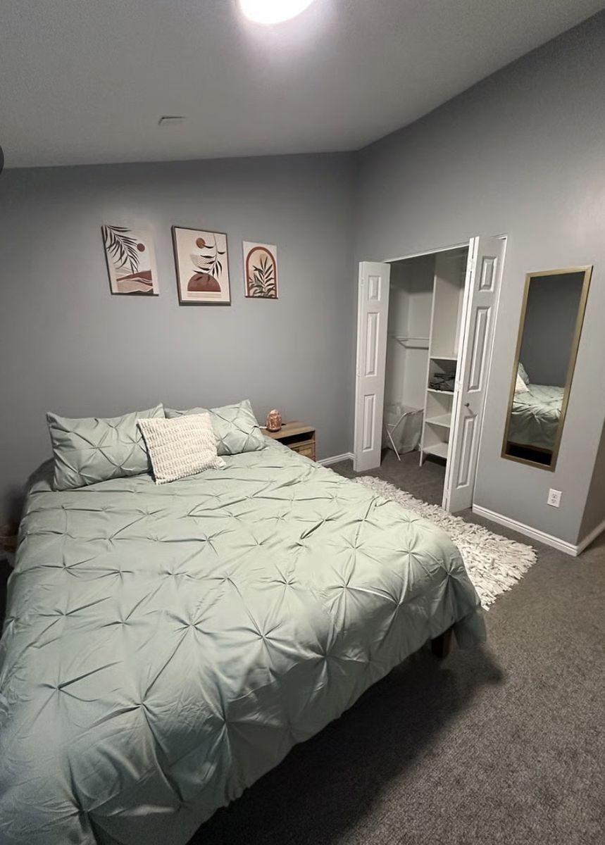Main image 2