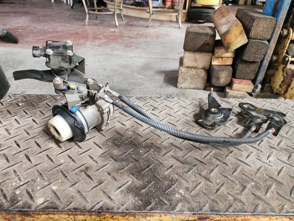 Main image 3