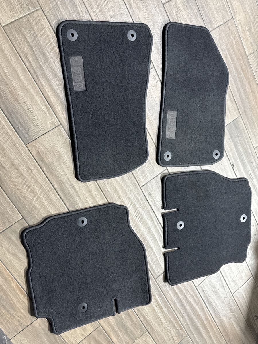 JEEP WRANGLER Floor Mats 2022