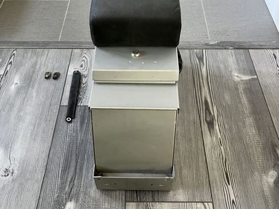 Tuffy Locking Console W/Radio Spot