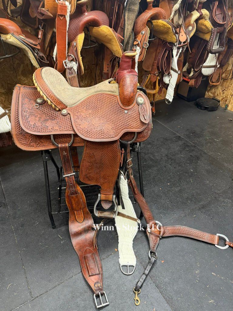 15" Crates - Roping saddle