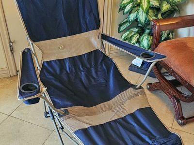 MAC Foldable Campchair with Footrest and Cupholders