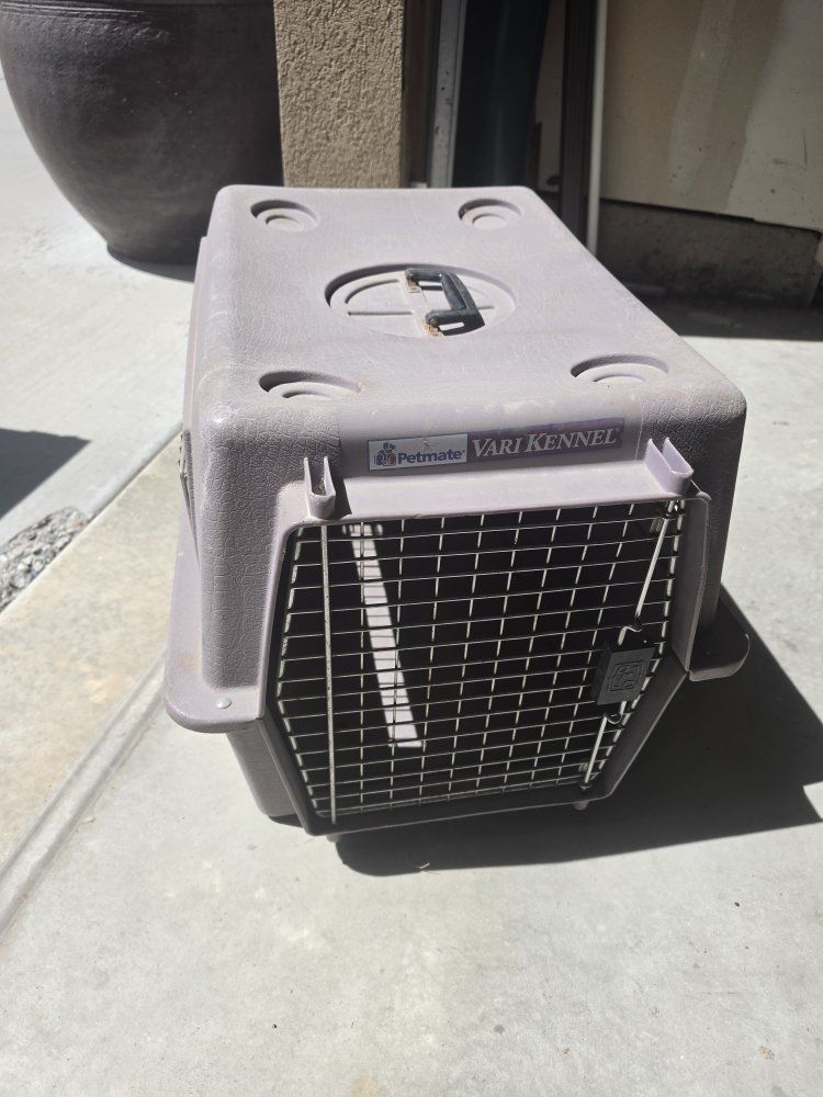 dog or cat crate