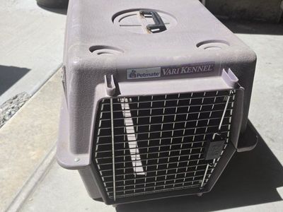 dog or cat crate